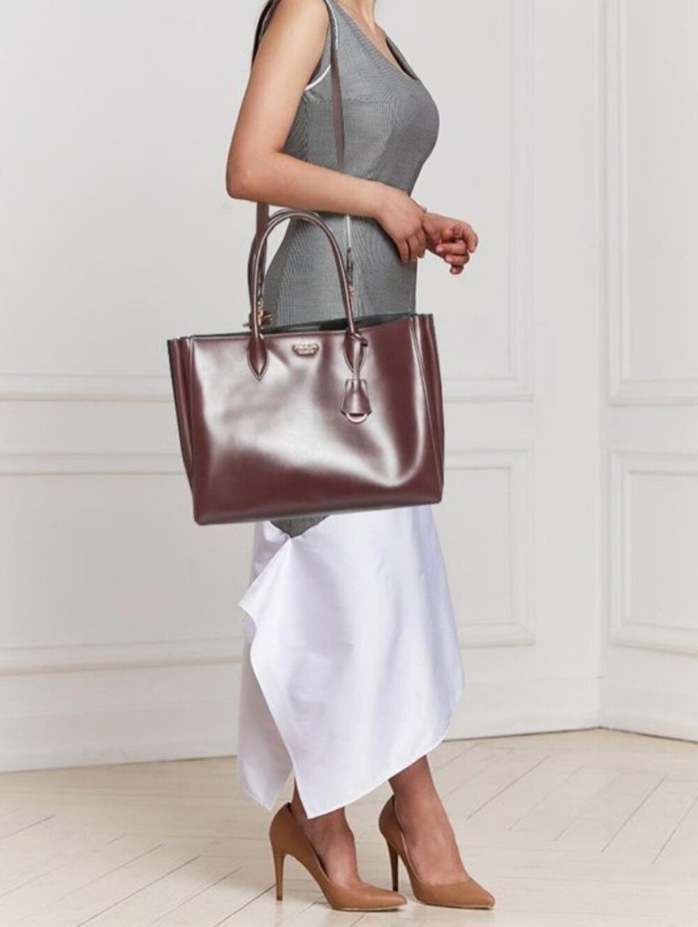 Prada Burgundy Leather Tote Bag with Shoulder Strap AMAZING Has Dust Bag - Picture 11 of 11